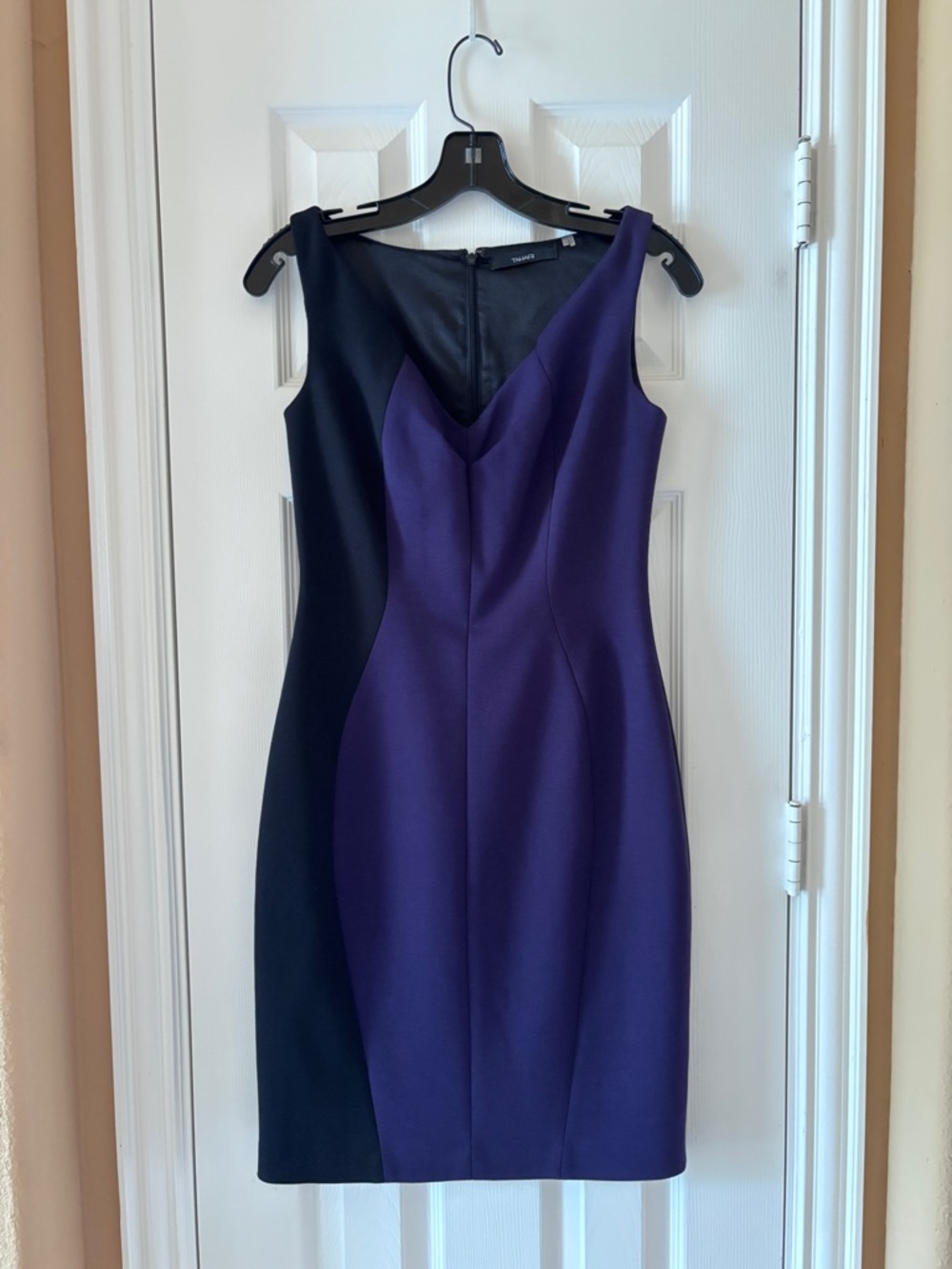 NWOT - Tahari Dress size 2